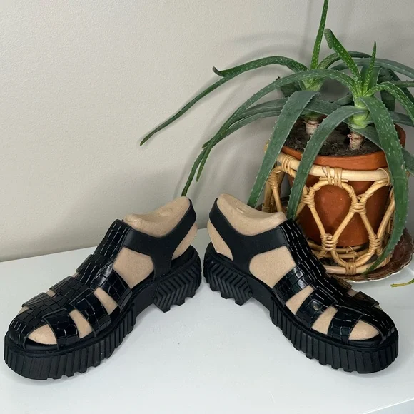 SOREL ONA Streetworks Fisherman Mid Sandal | Black Croc Embossed | Women’s 8 New - Picture 2 of 13